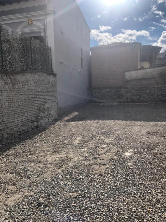 Hotel Vila Mano Korce Buitenkant foto