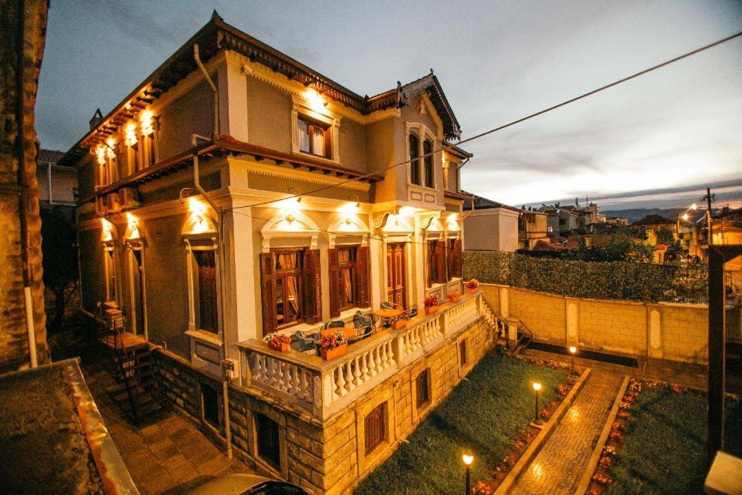 Hotel Vila Mano Korce Buitenkant foto