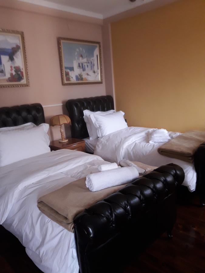 Hotel Vila Mano Korce Buitenkant foto