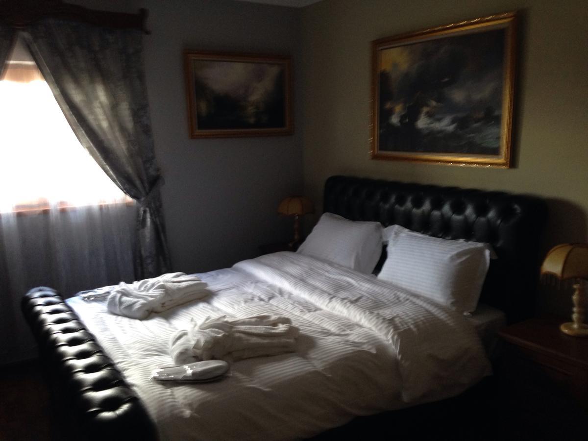 Hotel Vila Mano Korce Buitenkant foto
