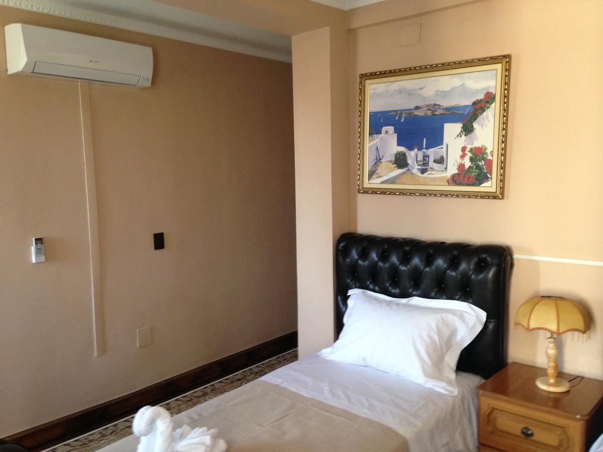 Hotel Vila Mano Korce Buitenkant foto