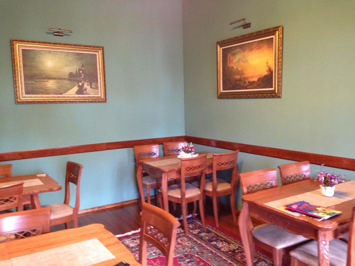 Hotel Vila Mano Korce Buitenkant foto