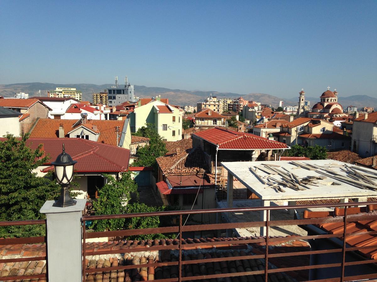 Hotel Vila Mano Korce Buitenkant foto